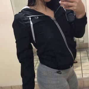 Yin-Yang Windbreaker 🐧